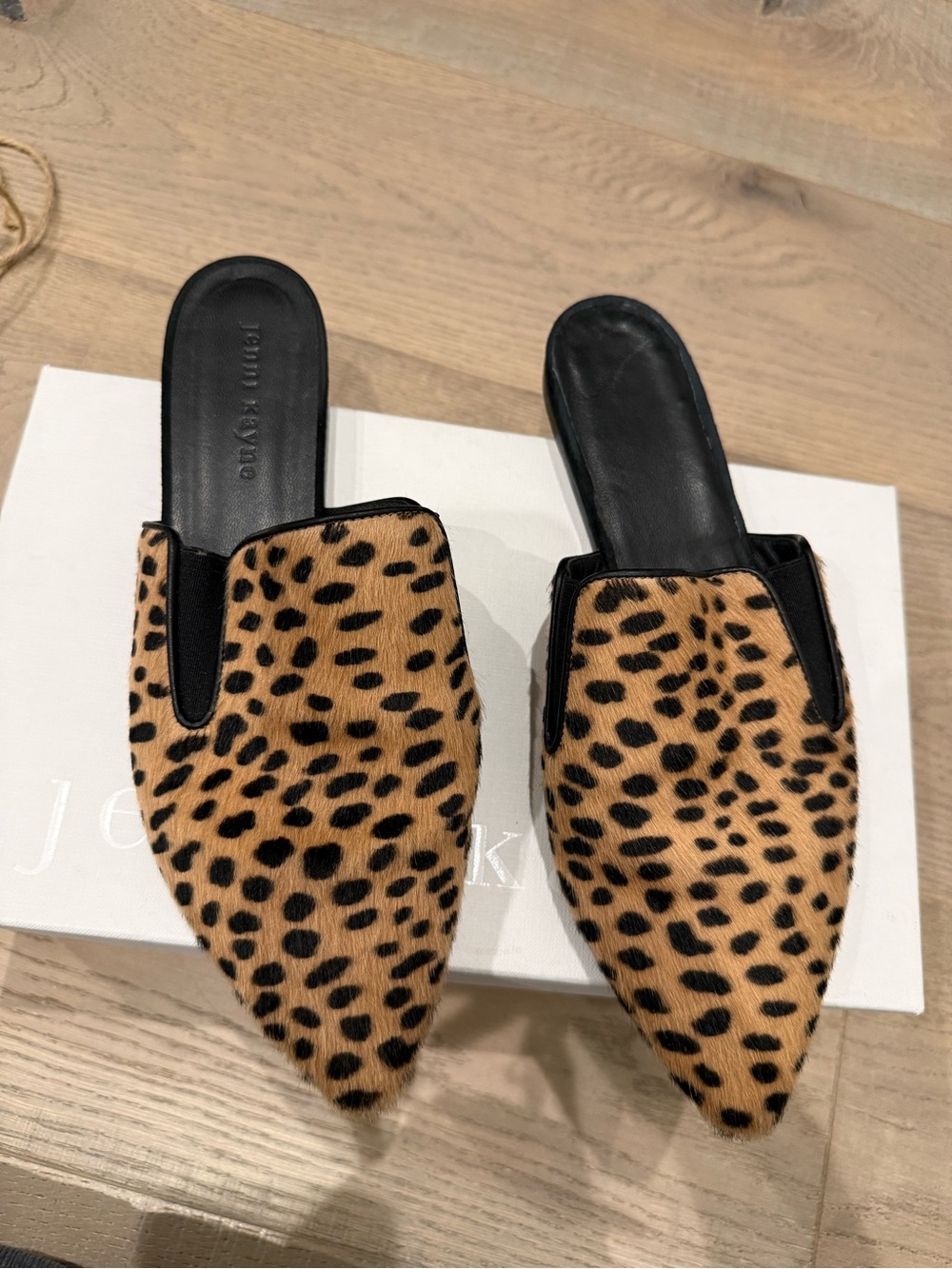 Jenni Kayne Leopard Print Pointed Mule Slides - Tan & Black